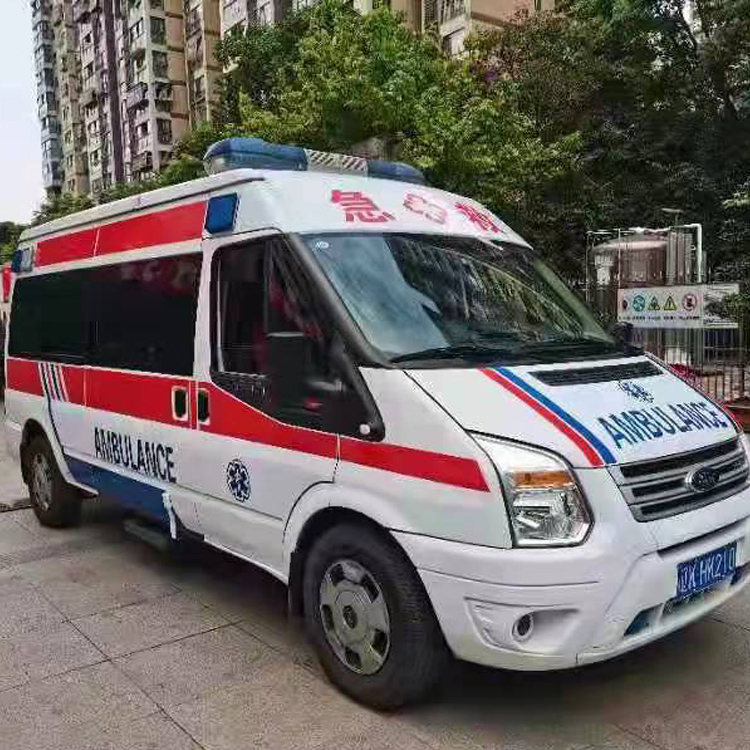 遵化长途救护车护送病人返乡